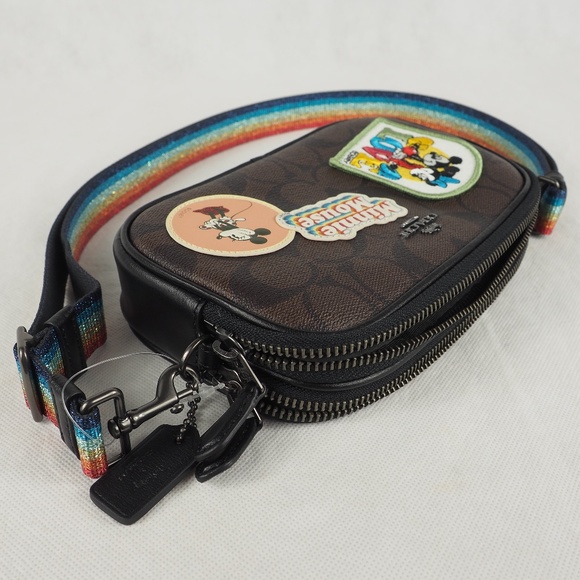 Disney Coach Crossbody Pouch Minnie Mouse Patches - Picture 7 of 8